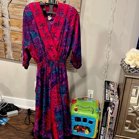 Vintage Diane Freis Maxi Dress Boho
Gypsy Abstract no size tag measures medium - Picture 2 of 11